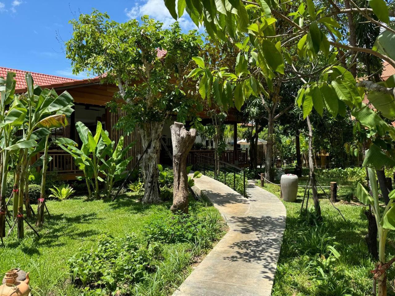 Hotel The Jungle Ciudad de Siem Riep Exterior foto